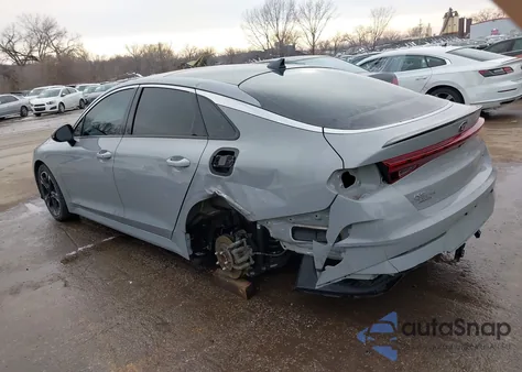 2021 Kia K5 Gt-Line z USA, uszkodzony, nr VIN 5XXG64J20MG017616